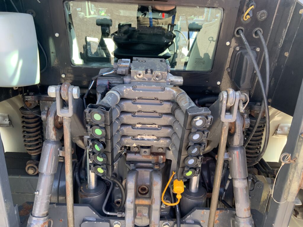 Valtra N123 Versu Forestry Tractor (ST27268)