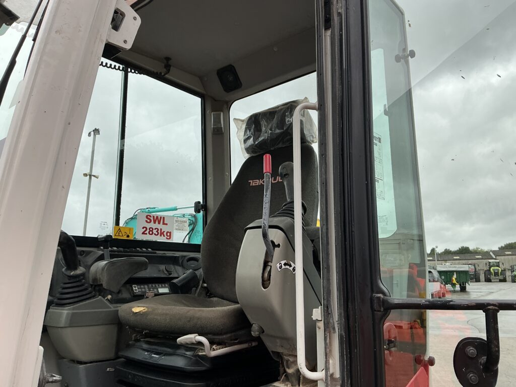 Takeuchi TB230 Digger (ST27528)